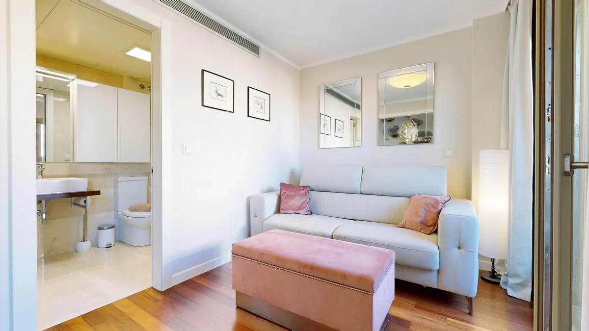 da34beb6-1d78-4445-bf33-08beb75a59d7