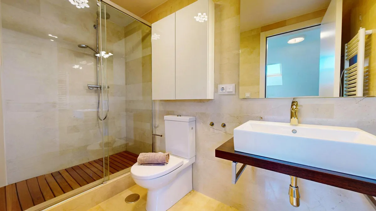 db0d8d08-f4bd-410b-b126-ea20e3f15a4d