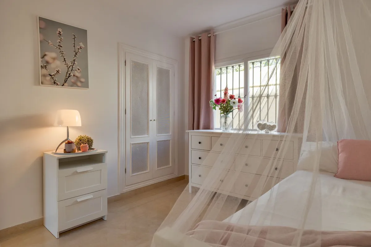 49639343-afb2-492c-a69c-9d9fe4cda266