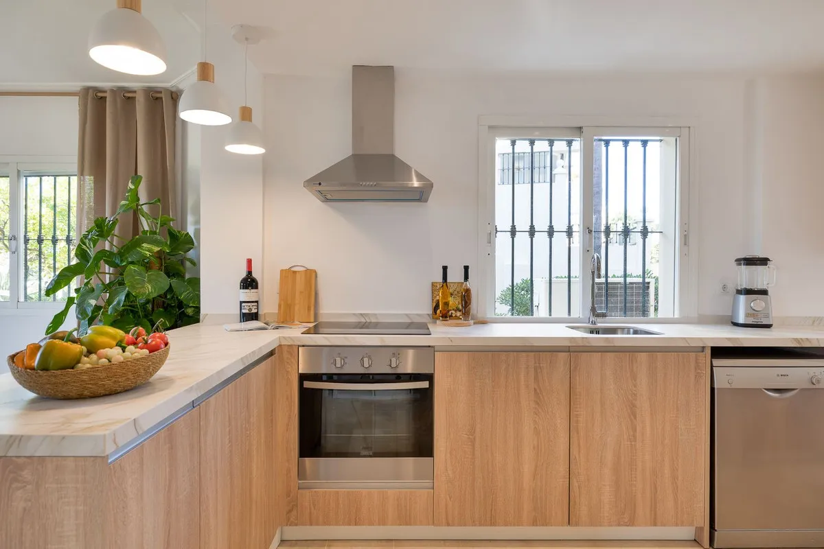 baeb128f-cc58-4e4e-b750-e5489d573904