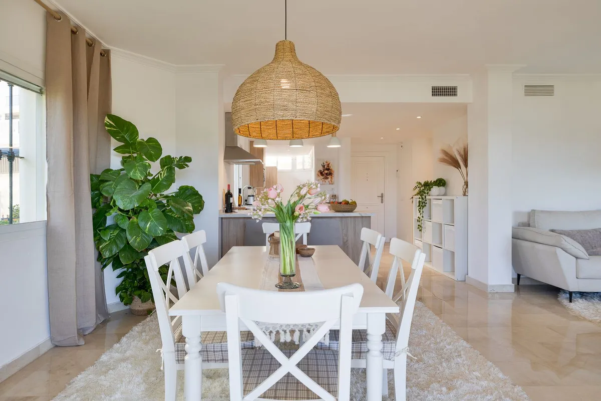 fc840f34-d637-4a7f-adf1-8eda08f1c27b