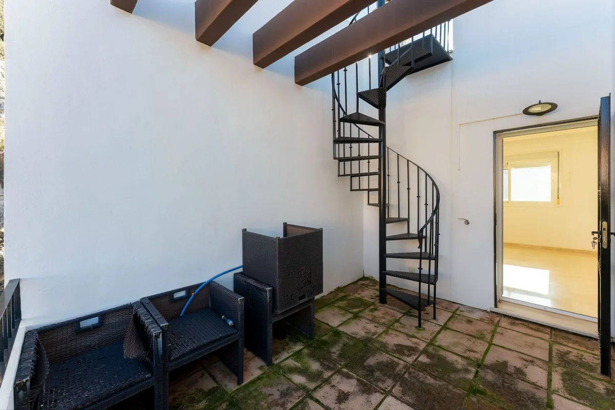 03911ba9-aace-4548-8db8-1360c96b7f5e