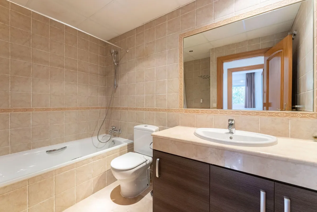 2585e0e2-3720-4a3a-b60d-1a97f7af80fd