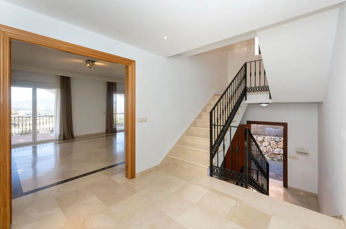 9524f872-4cbf-4e64-9dc4-b84d550613f6