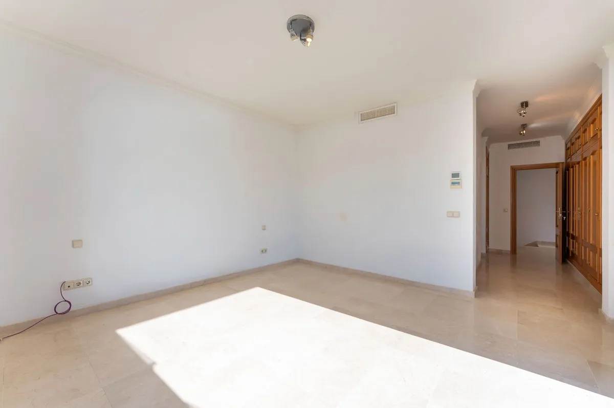 bc01dfa4-36da-49b8-8f1a-8747a4edb489