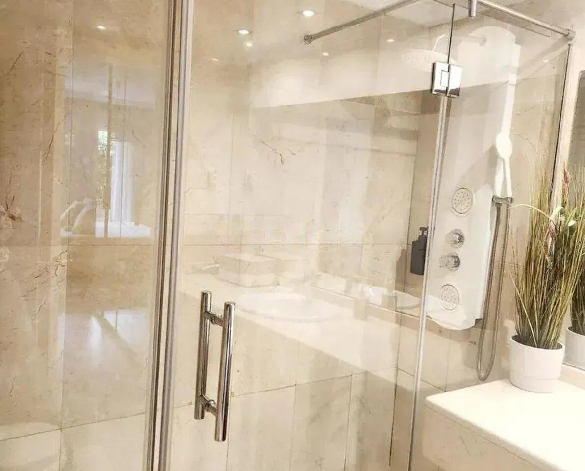 8f4f4445-3d39-4f58-86b3-049a5d63f126