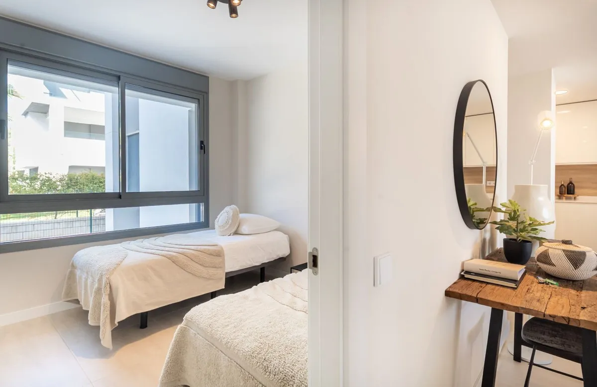 a51bdf8e-b2f1-474e-868f-8afe2be833af