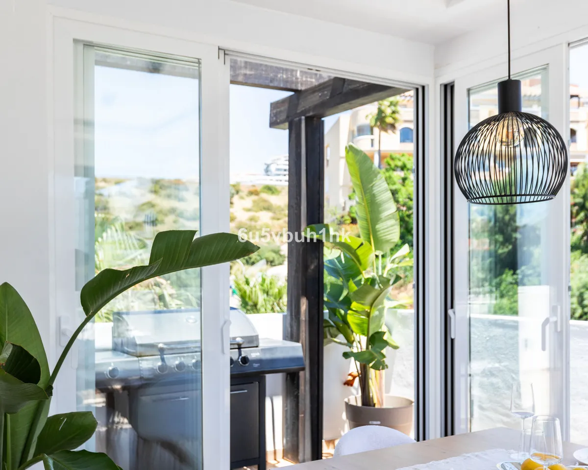 6195c209-69ef-4f5f-8631-ecc8ce56797e