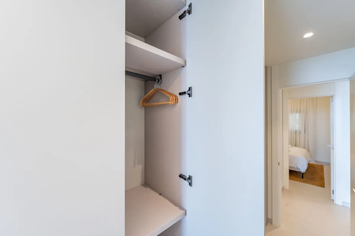 2df48d25-6dae-46c7-bfa3-bb3a162c9818