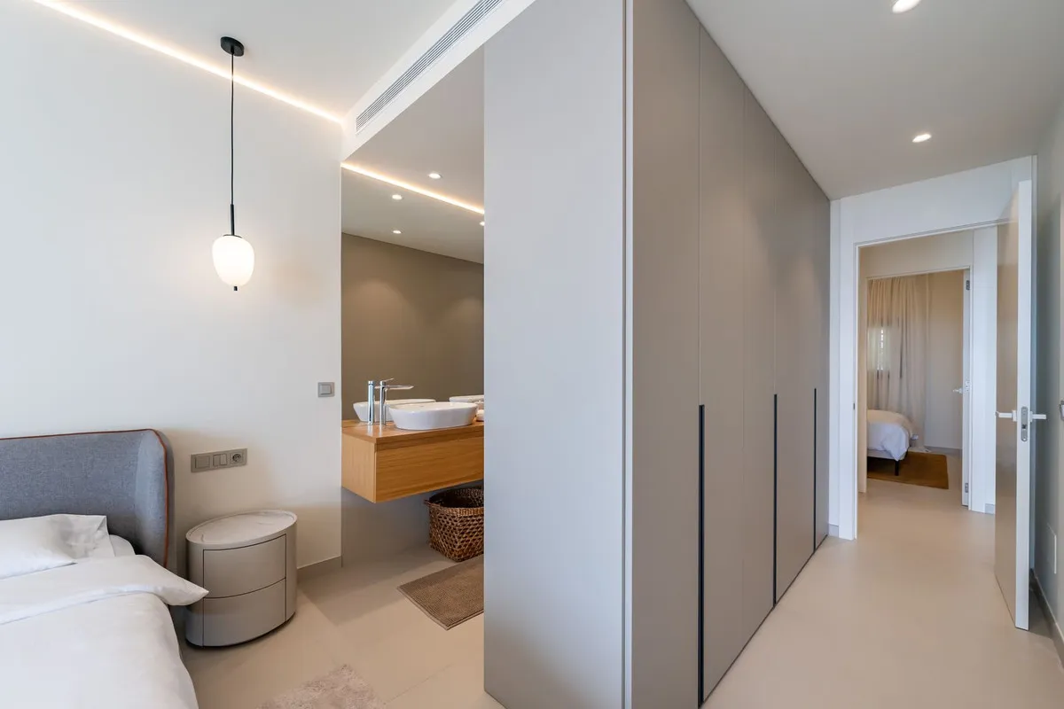 e62d7441-d4f0-40da-9b2c-6e1e1a47a324