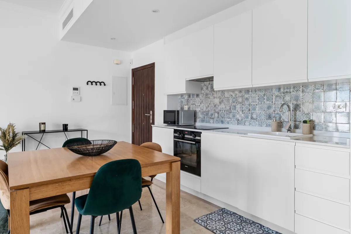 9c4836d6-c534-4ba4-9be9-153e3b739a96