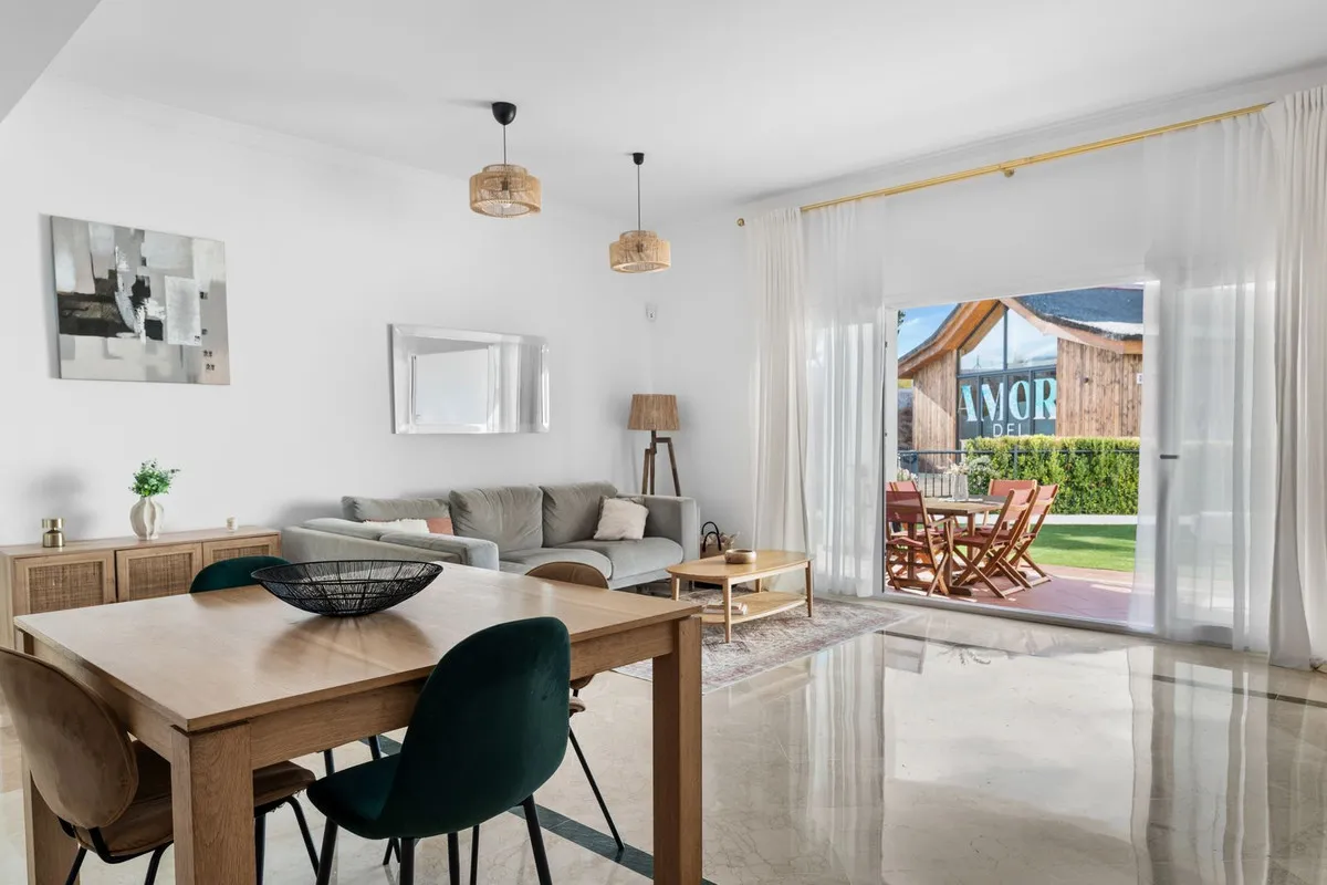 ddeaae93-94a5-4c03-9a6c-696fcc17c051