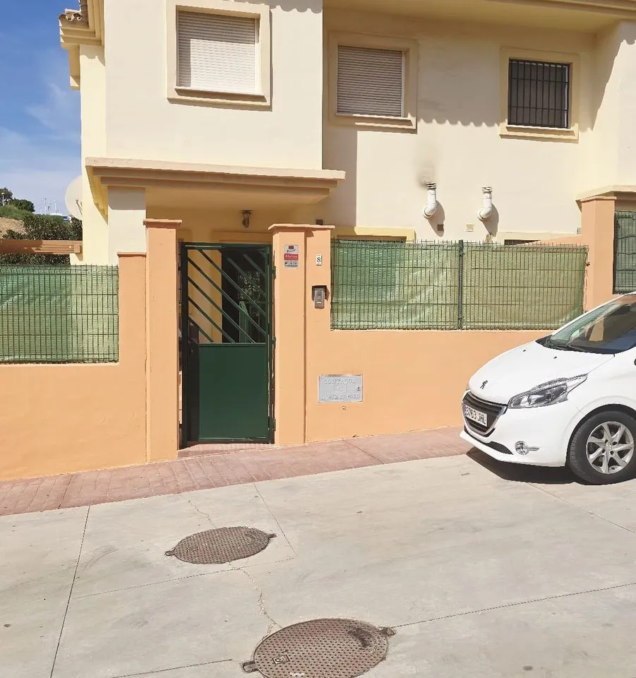 67a8c167-26bb-4de8-b981-9cf32ec7747e