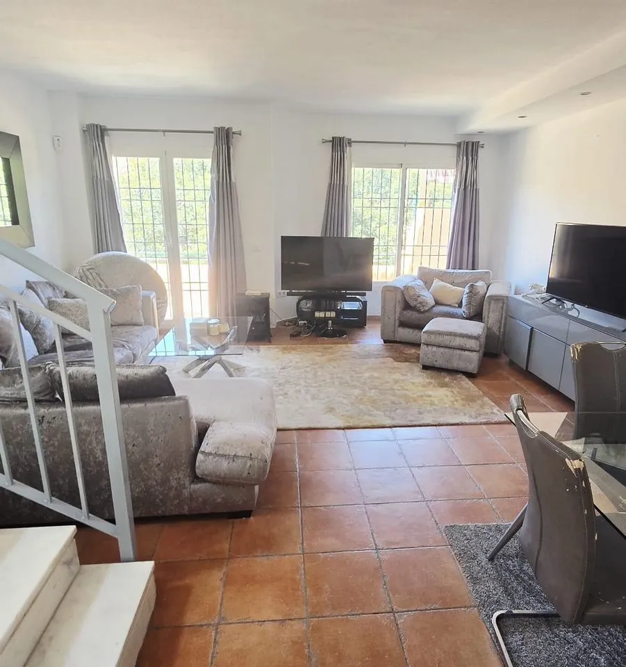 8609ef17-dca8-485c-8a7d-b5a6635620b9