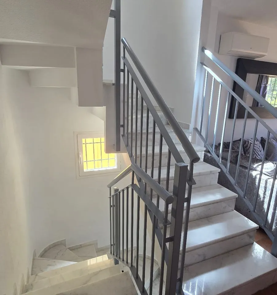 e2047674-c66d-4b51-8d3f-a905e3ebcd04