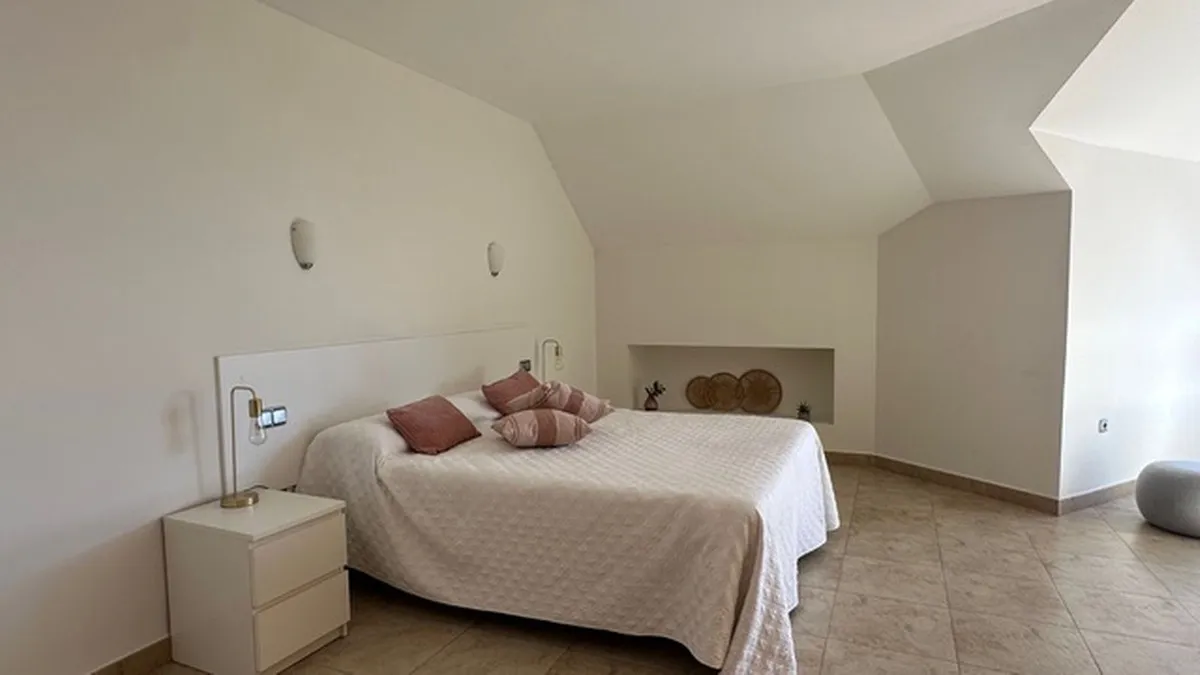 57585b48-c456-4da4-932c-c4c6cc27c258