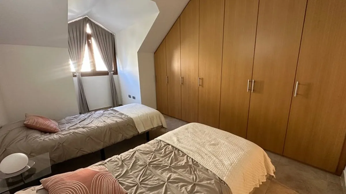 b93e52c1-2e43-4b4e-85e2-cb4e0b0f1806