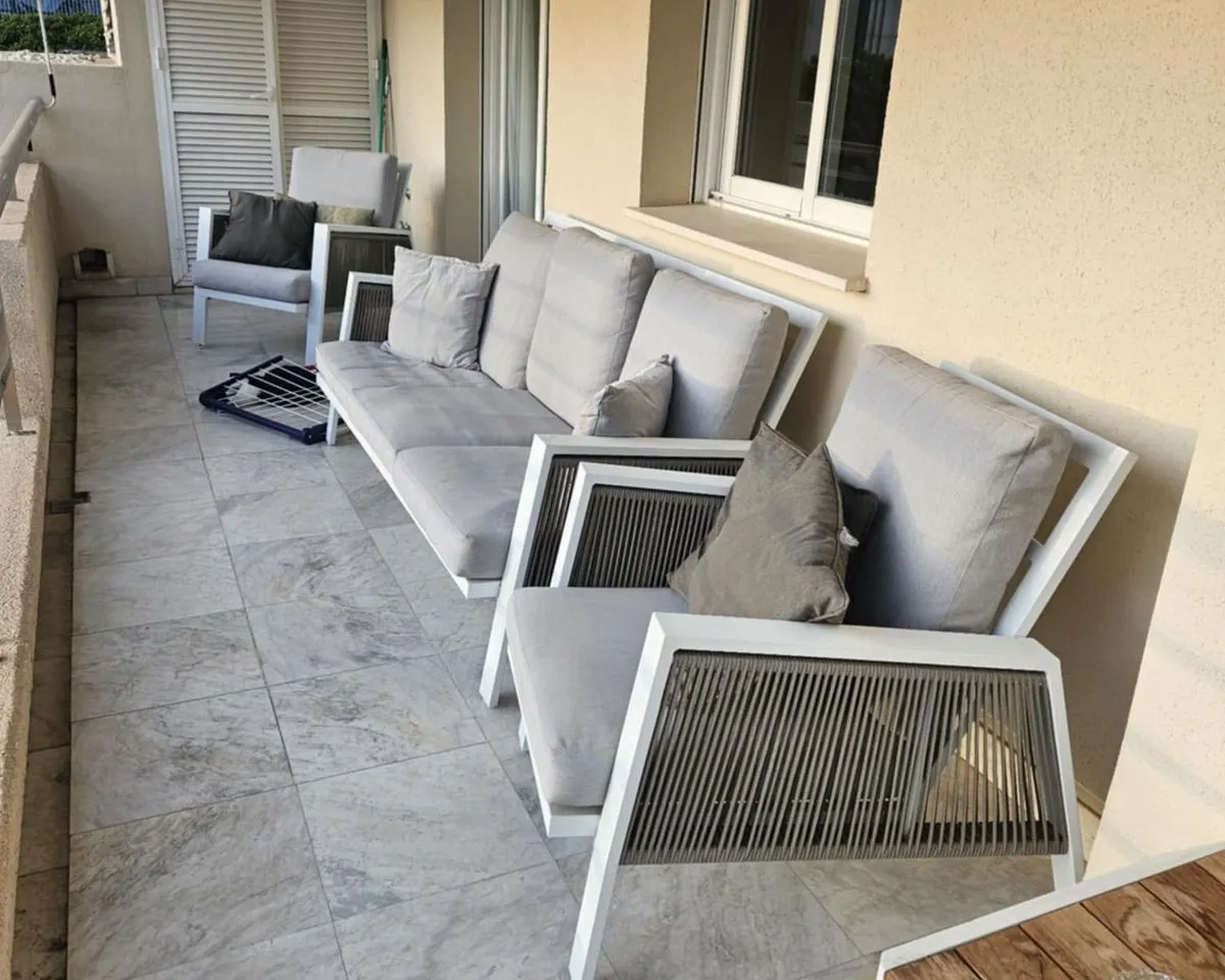 ea562b96-c22f-46ac-a394-5c2fe24ff227