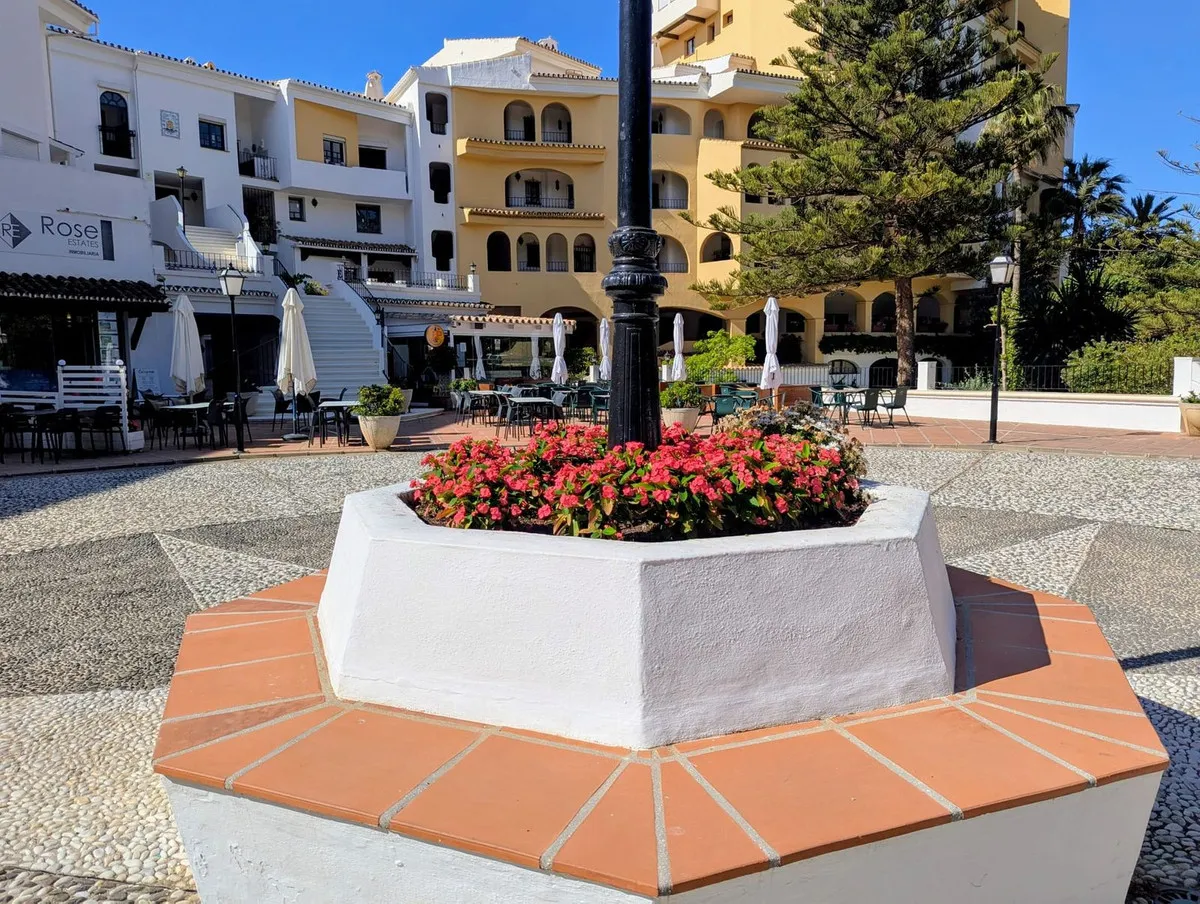 14843801-ebb7-42f8-8148-a8cef9b55e73