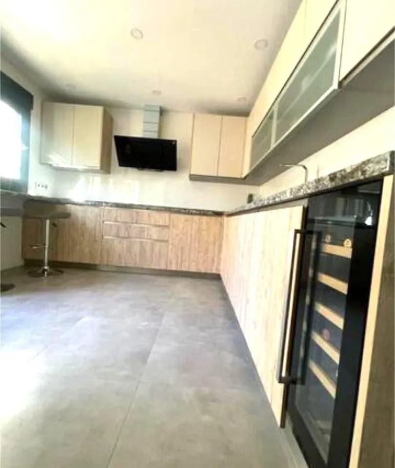 575c9428-b6ed-486c-bf6d-b274599f834b