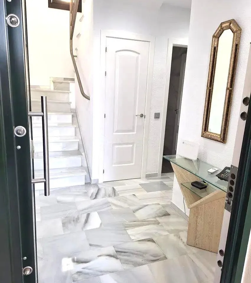 64187aff-291c-4d43-b195-c3a6485a94f6