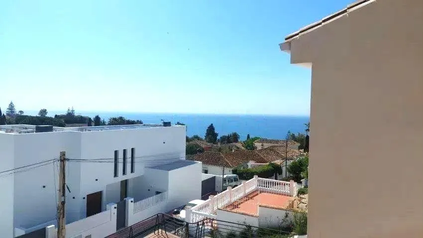 6adb859b-218a-4732-8409-960aa2409164