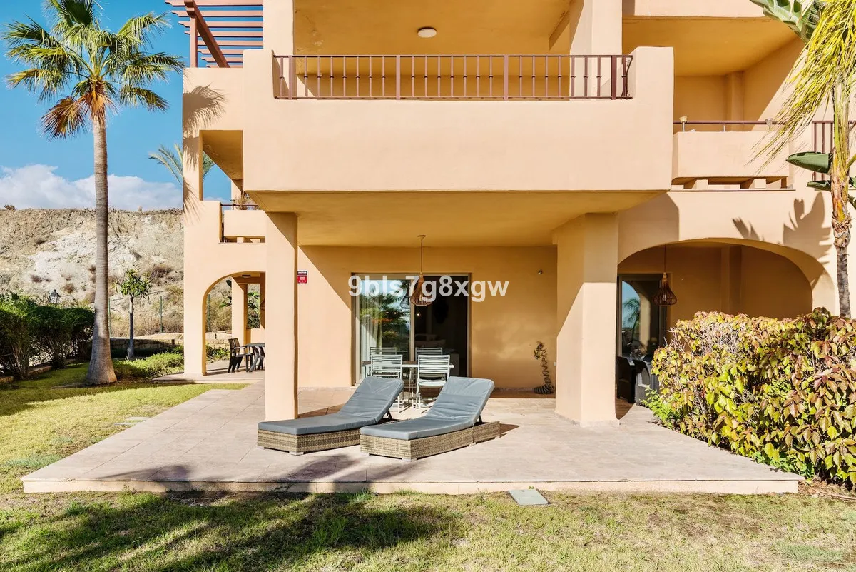 330b8f30-8340-44df-ac80-280d51b16ea1