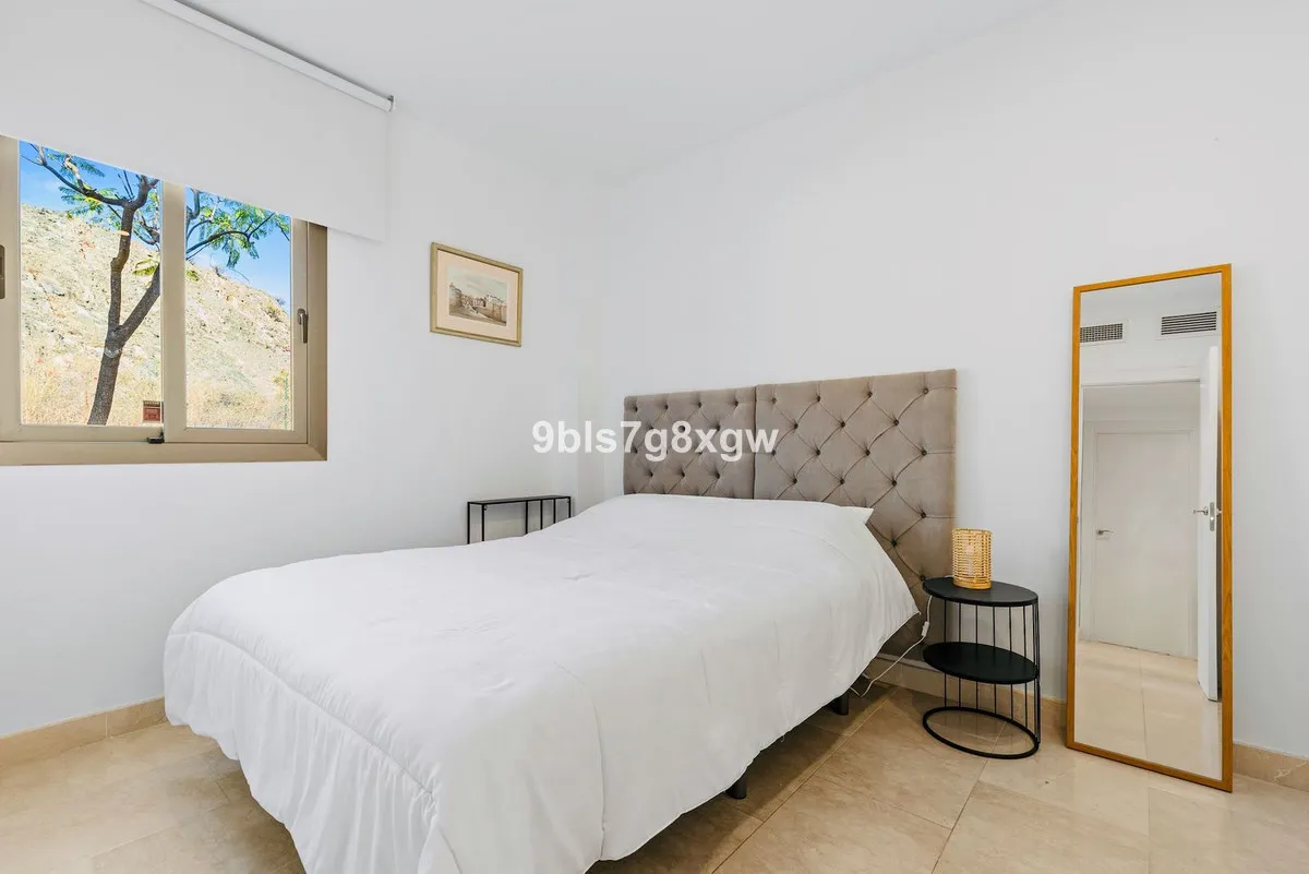 e2f09a23-6c96-4485-9348-2d50265a7182