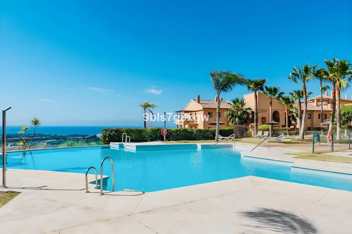 fedc6f3c-6bab-4a1e-bded-91ae06e462cc