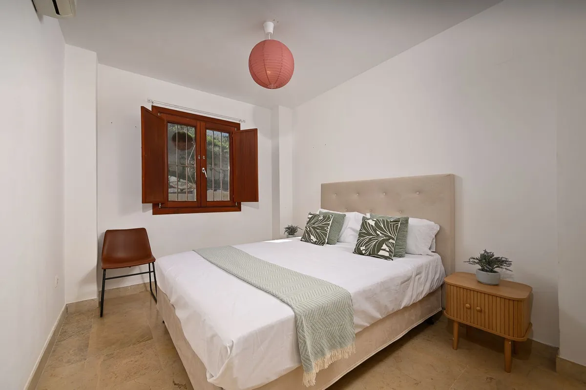 6b516057-98a7-4f55-818f-0af51c8b56db