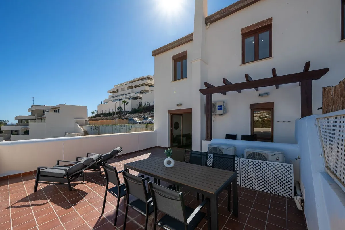 6c594d2f-e1a9-47d0-b535-44dd6f3b60c0