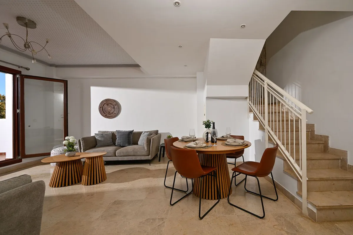 e0bde1a4-69ef-434e-a198-2373e0ba1ea5