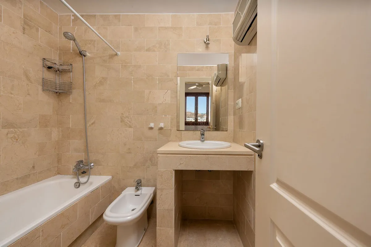 fdcd5360-fbba-4474-9ff5-0aa864603ff2