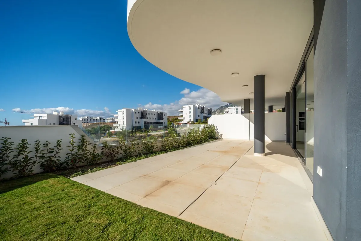 6531567e-d936-4117-aee9-b10059dd9945