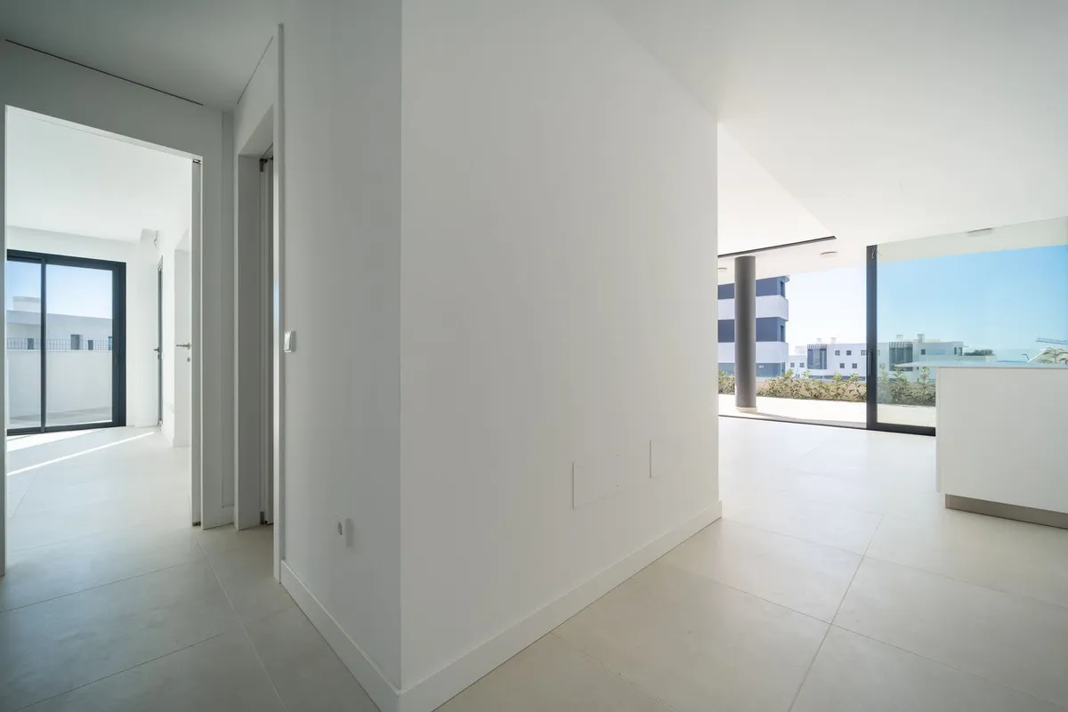 81a02298-b7c3-49b7-a37a-f9076a64c8cc