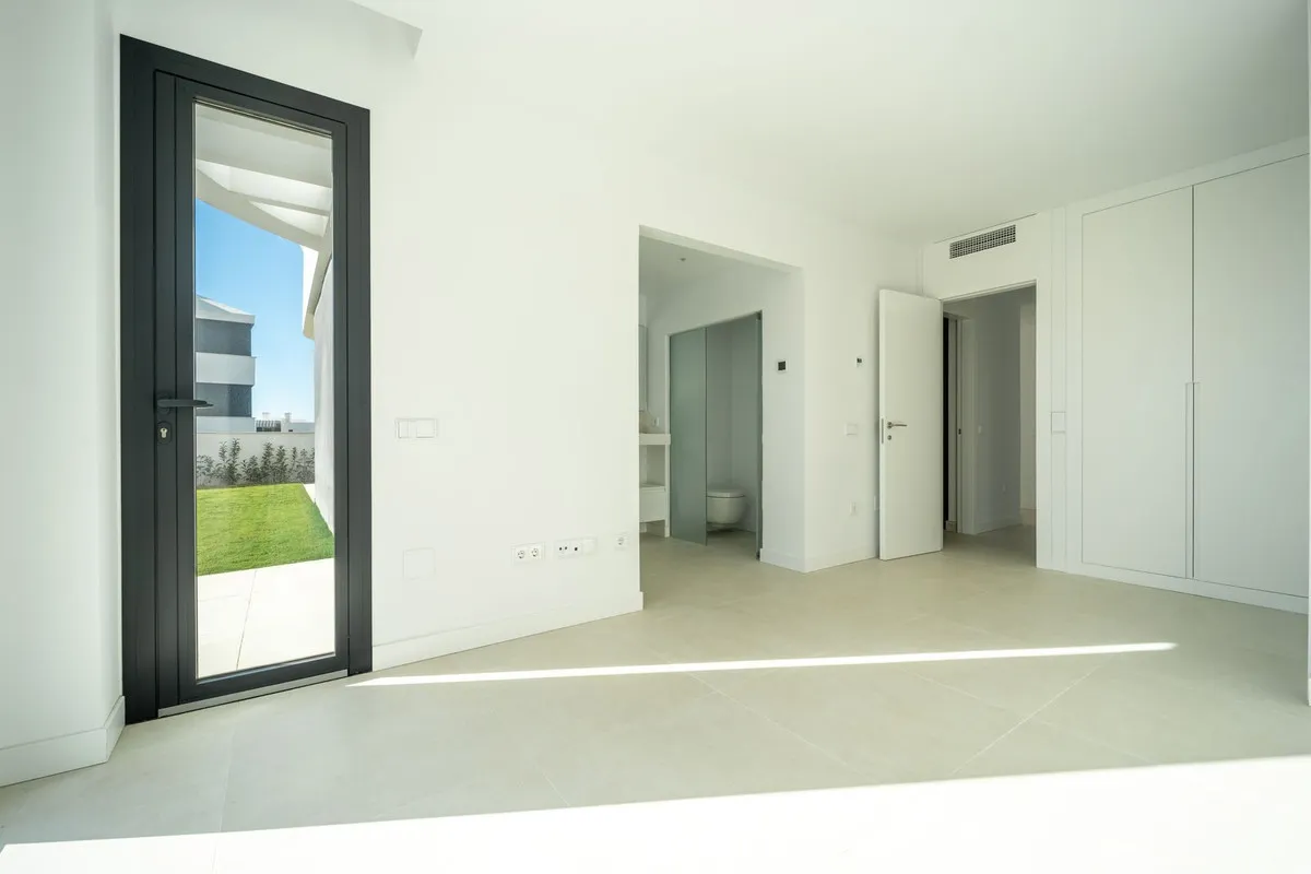 9120043c-0cd3-49f1-a065-08a92b9ea871