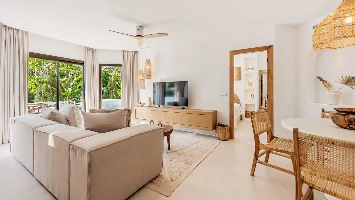 0237d83d-a68c-4699-8d1b-0ddd5f4d8f81