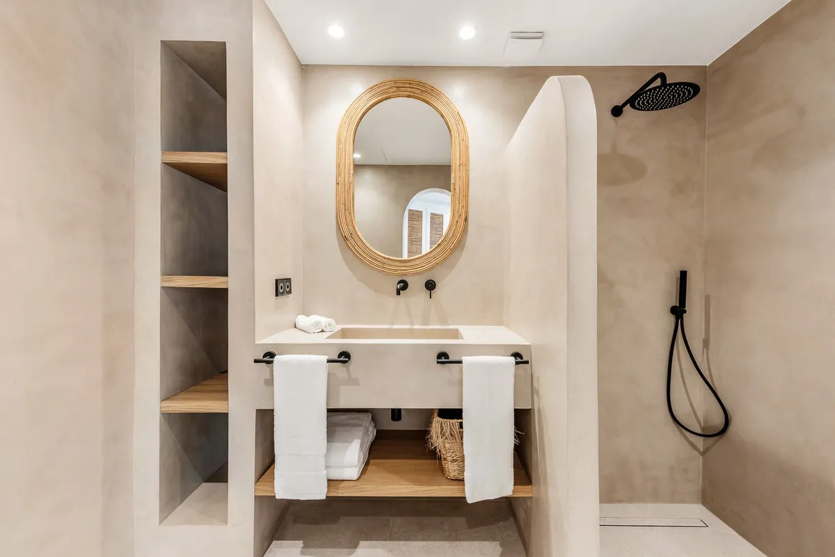 06553449-013b-4ce8-9872-f25c0ee13580