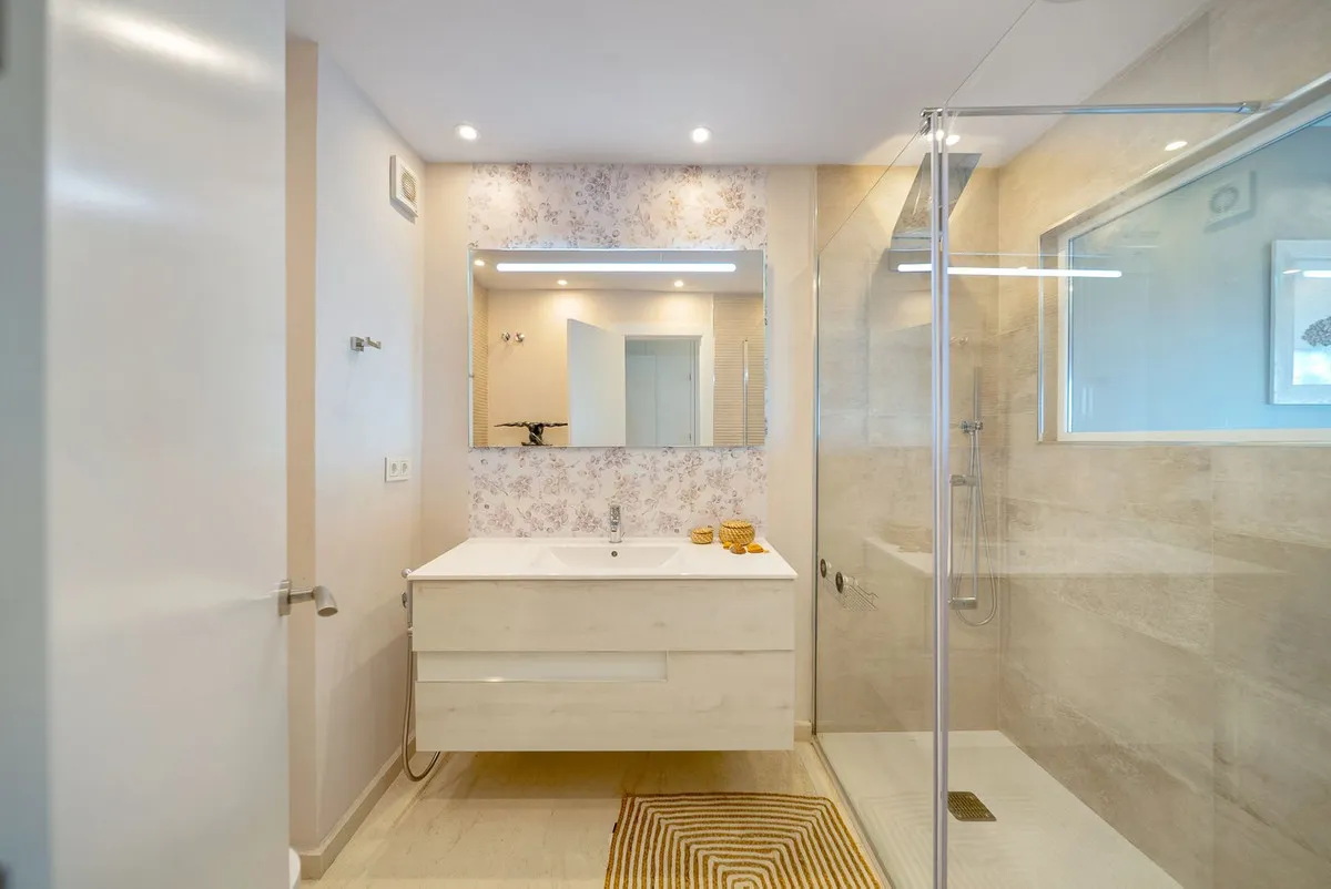 7a337f1f-19d3-4f55-88dc-d06cdd14b8a6