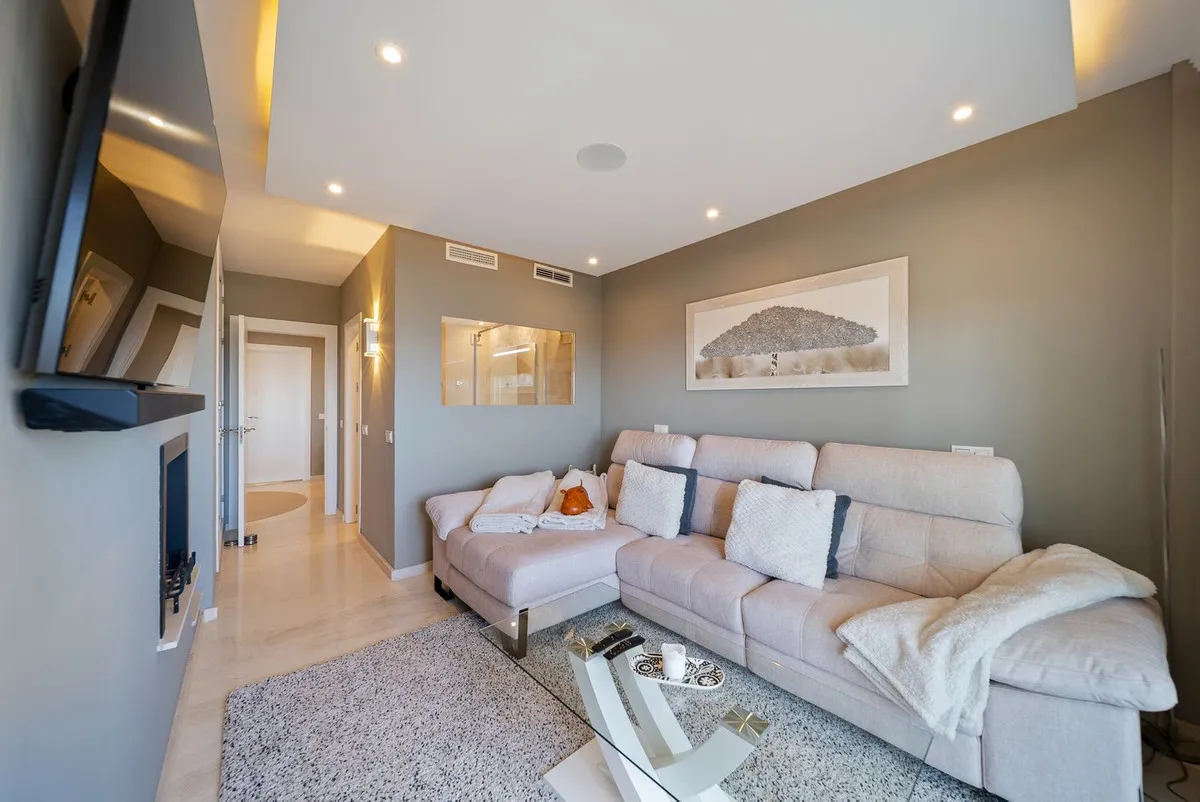 e7448c6d-e0d6-492d-b0ef-8510a064dfbd