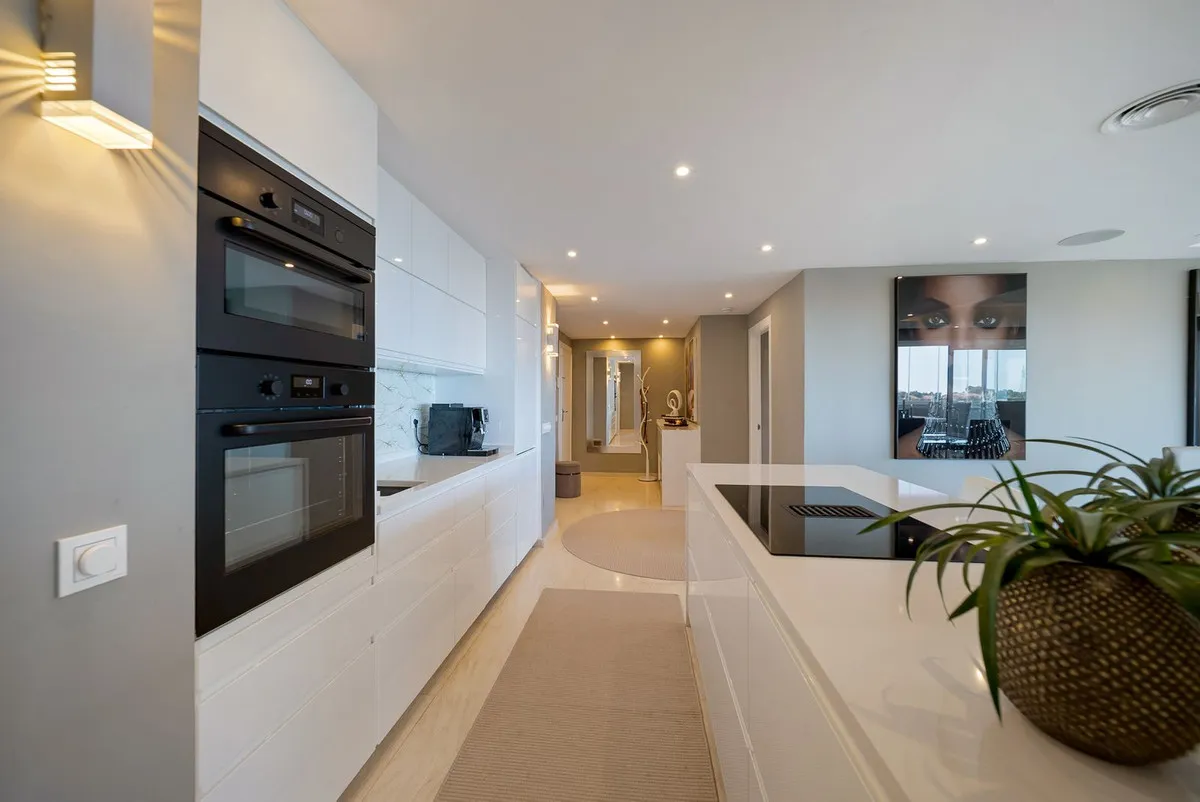 fbcd4755-195b-4033-88e8-3855f40666ce