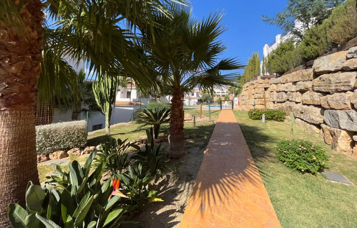 4d7deac3-6c92-471d-86b7-d47f6c46e16c