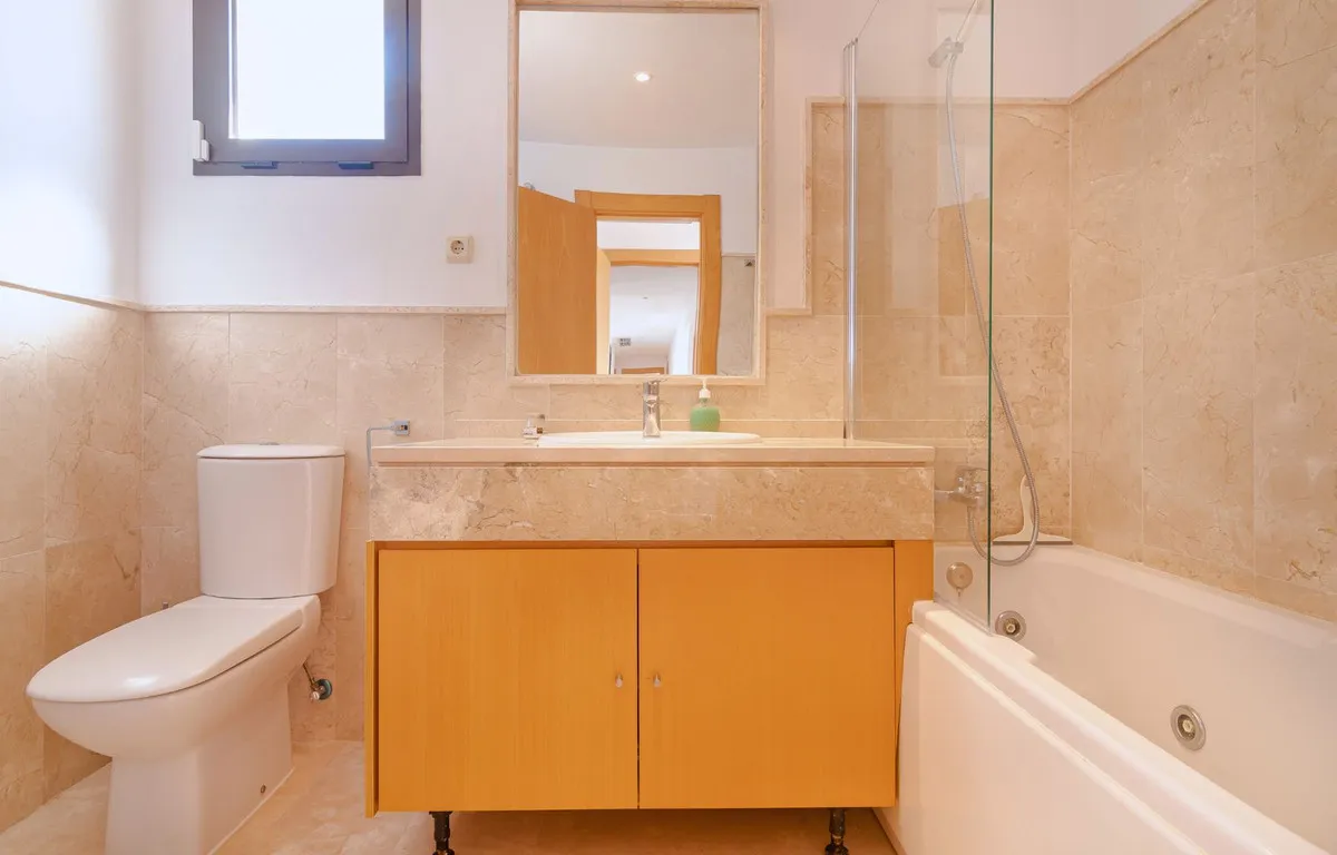 ea7cfcad-8d5b-44b0-8813-f04f6849aec8