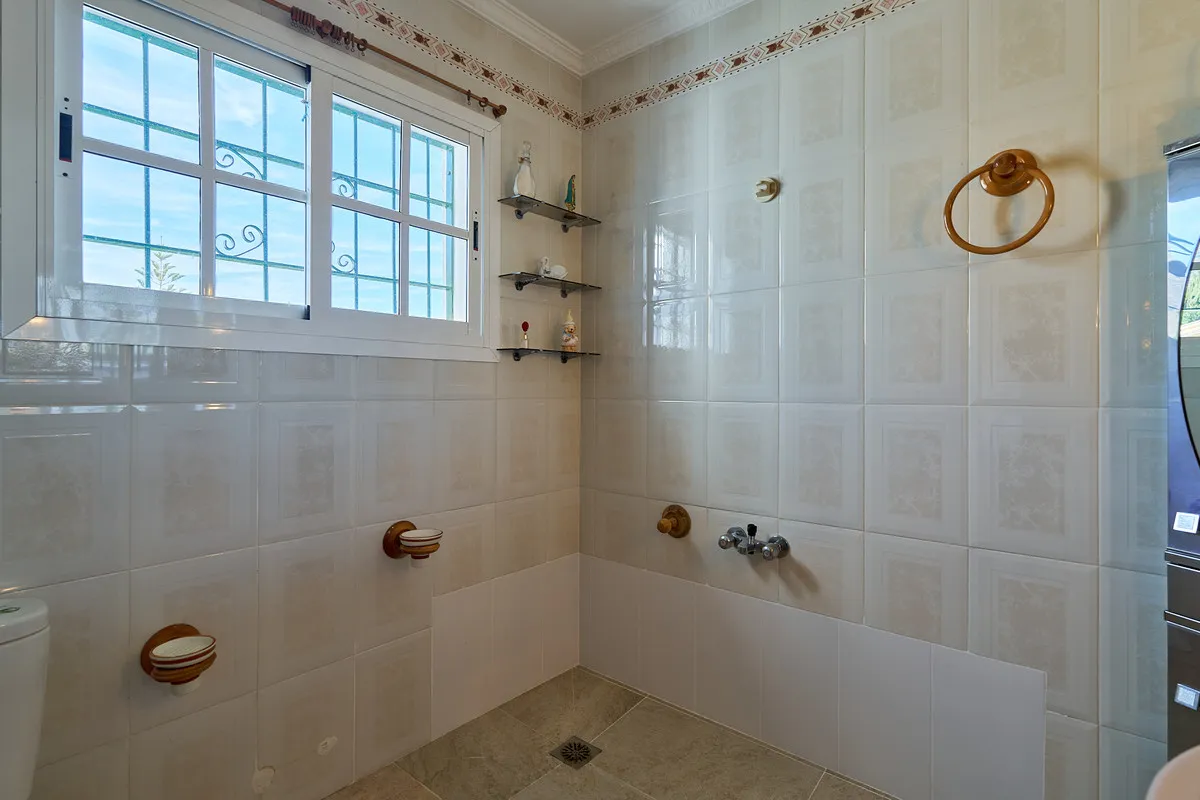 06bececc-6dd2-4d7d-97c1-6555fd33cfca