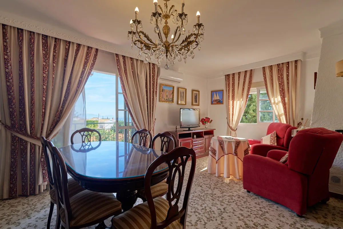 1aa17fe0-7cf4-4541-b52d-c603fb56466d