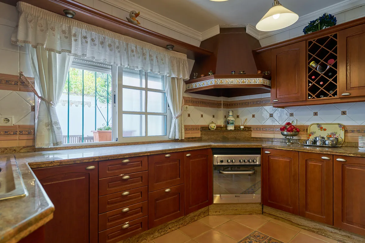 2204229a-f2c8-45e8-bb68-cd656cd0bda9