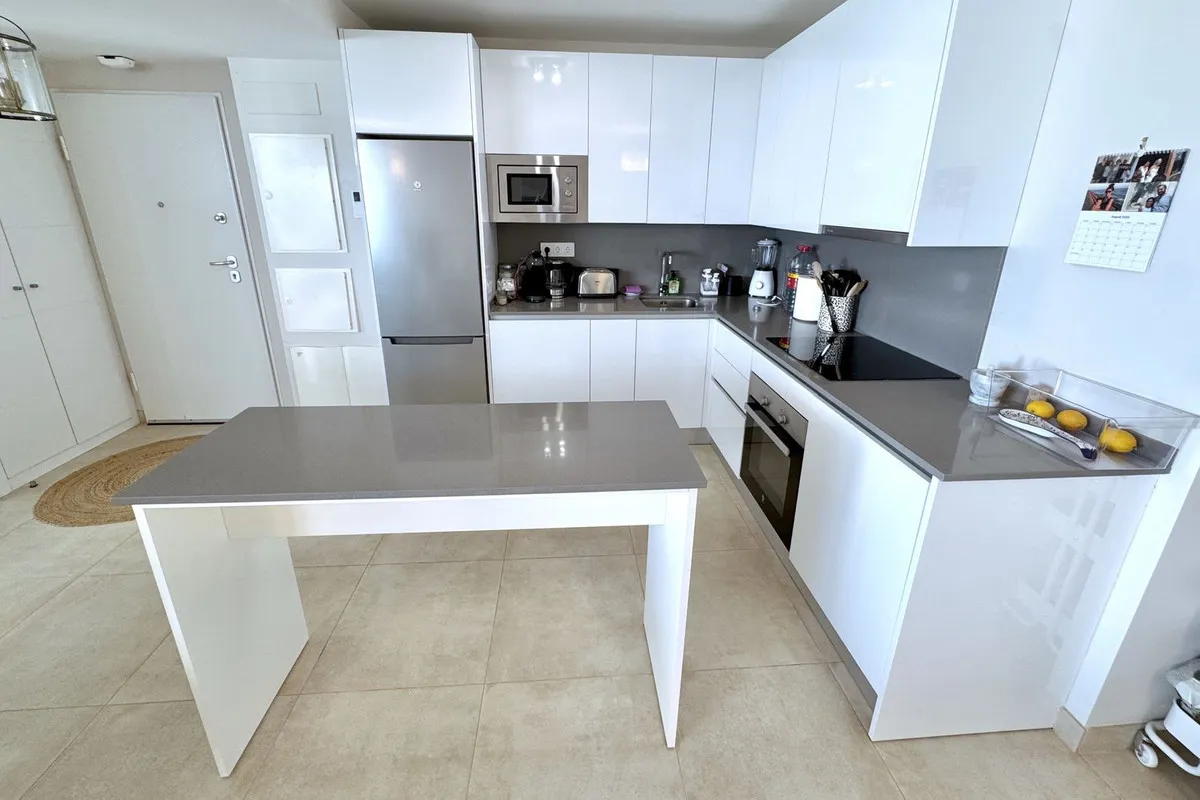 32d8e3f8-575f-45fe-8964-431202eae4de