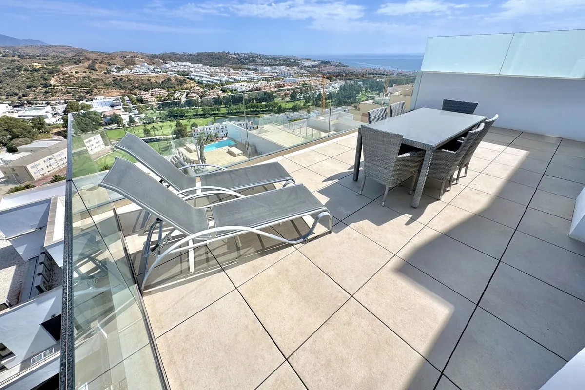 a16c5e2d-3eb3-43b1-a0a8-3a12b5fd8764