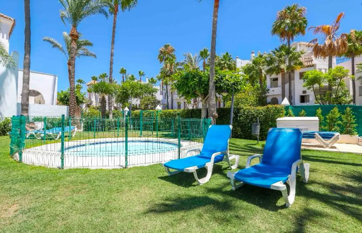 3e837de1-11c4-4b30-abfb-baebf205a083