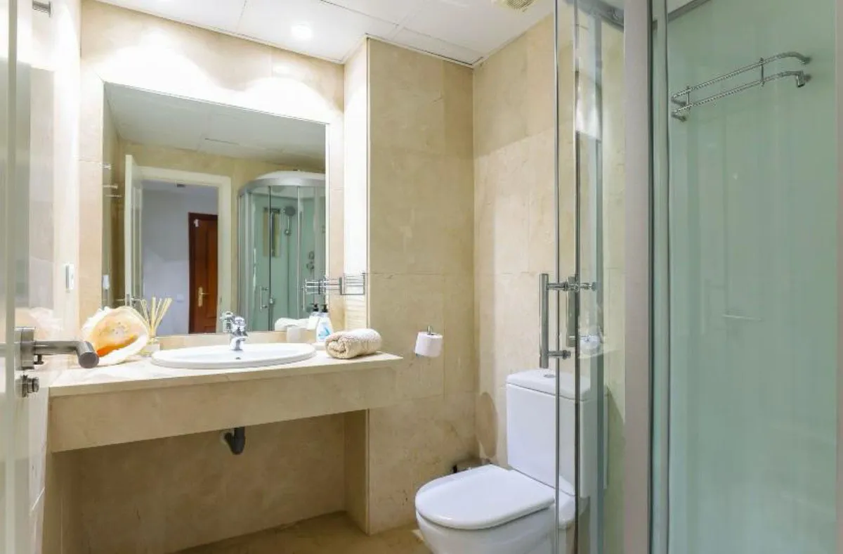 7cb3c8c2-22e3-40e3-91ce-046f2102a809